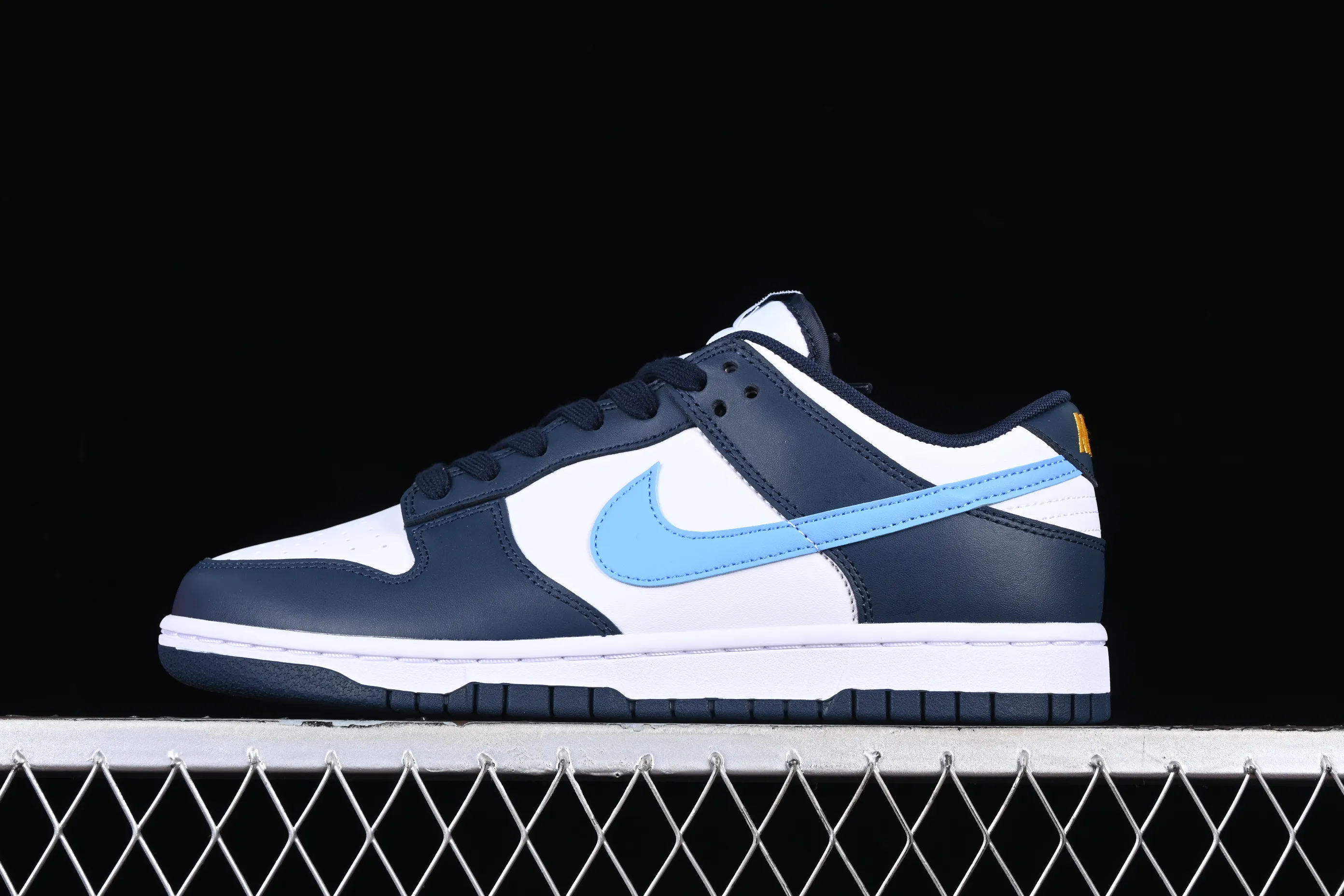 All categories Nk SB Dunk series Nk SB Dunk Low low-top sneakers C version Nk Dunk Low "Navy\University Blue" Obsidian SB low-top sports and leisure sneakers FN7800-400